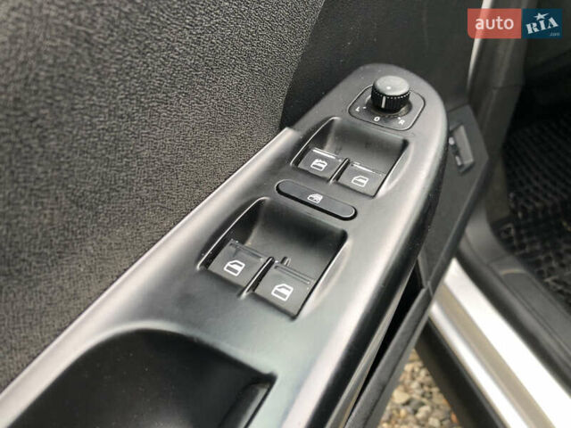 Серый Фольксваген Пассат, объемом двигателя 2 л и пробегом 345 тыс. км за 5800 $, фото 10 на Automoto.ua