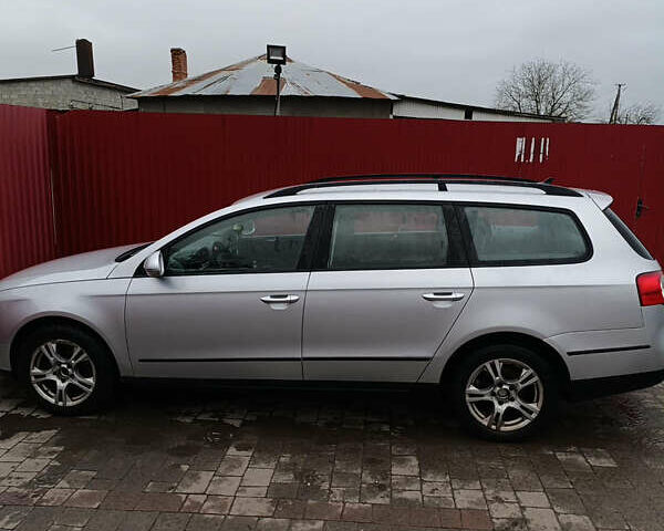 Серый Фольксваген Пассат, объемом двигателя 1.9 л и пробегом 445 тыс. км за 4650 $, фото 3 на Automoto.ua