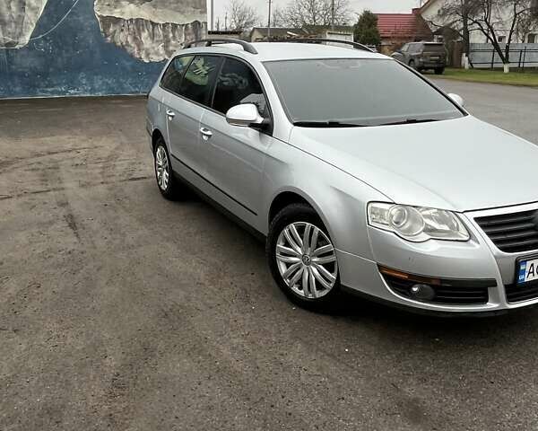 Серый Фольксваген Пассат, объемом двигателя 1.97 л и пробегом 285 тыс. км за 5800 $, фото 8 на Automoto.ua