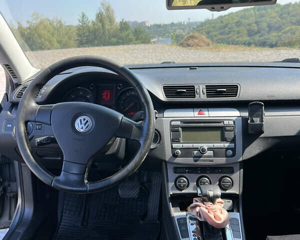 Сірий Фольксваген Пассат, об'ємом двигуна 2 л та пробігом 237 тис. км за 6500 $, фото 16 на Automoto.ua
