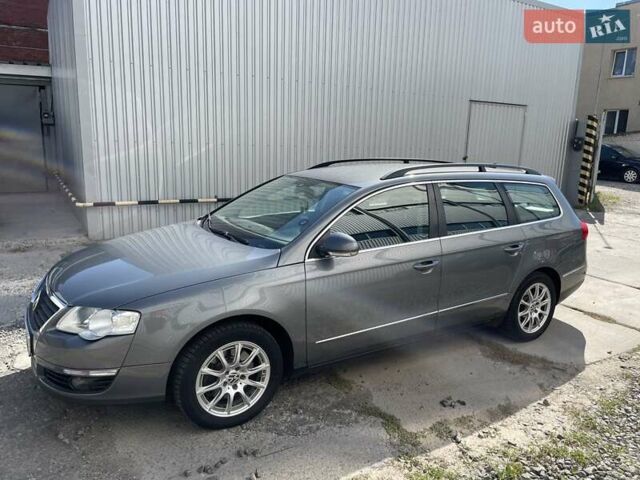 Серый Фольксваген Пассат, объемом двигателя 1.97 л и пробегом 320 тыс. км за 6000 $, фото 9 на Automoto.ua