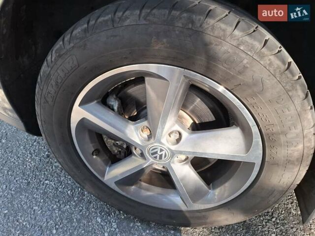 Серый Фольксваген Пассат, объемом двигателя 1.6 л и пробегом 156 тыс. км за 7800 $, фото 6 на Automoto.ua