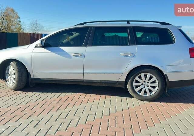 Серый Фольксваген Пассат, объемом двигателя 2 л и пробегом 204 тыс. км за 8500 $, фото 26 на Automoto.ua