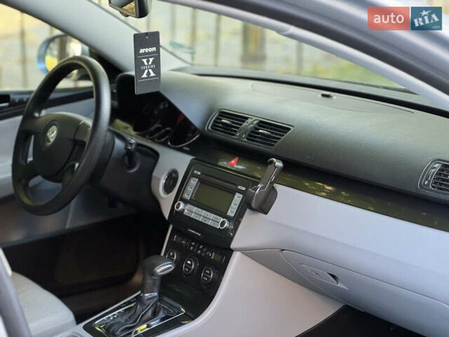 Фольксваген Пассат 2007 в Вознесенске на Automoto.ua Серый Фольксваген Пассат, объемом двигателя 1.6 л и пробегом 185 тыс. км за 6900 $, фото 13 на Automoto.ua