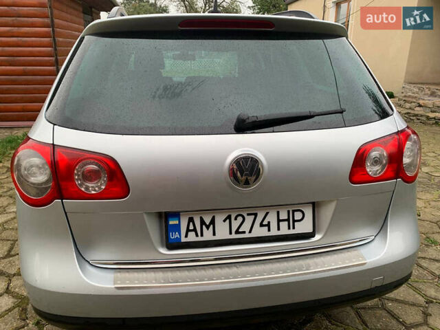 Серый Фольксваген Пассат, объемом двигателя 1.6 л и пробегом 230 тыс. км за 7000 $, фото 9 на Automoto.ua