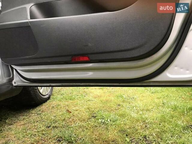 Серый Фольксваген Пассат, объемом двигателя 1.97 л и пробегом 266 тыс. км за 6500 $, фото 61 на Automoto.ua