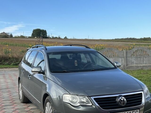 Серый Фольксваген Пассат, объемом двигателя 2 л и пробегом 200 тыс. км за 6600 $, фото 3 на Automoto.ua