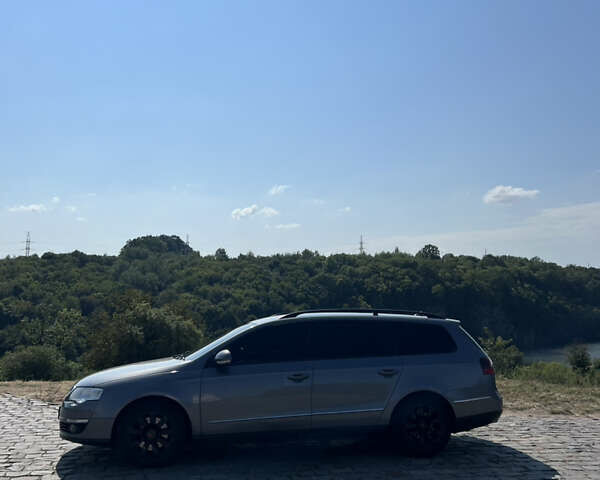 Сірий Фольксваген Пассат, об'ємом двигуна 2 л та пробігом 237 тис. км за 6500 $, фото 4 на Automoto.ua