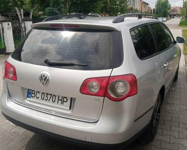 Серый Фольксваген Пассат, объемом двигателя 1.9 л и пробегом 266 тыс. км за 7000 $, фото 8 на Automoto.ua