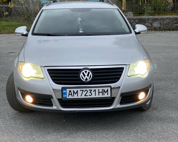 Серый Фольксваген Пассат, объемом двигателя 1.6 л и пробегом 272 тыс. км за 5300 $, фото 4 на Automoto.ua