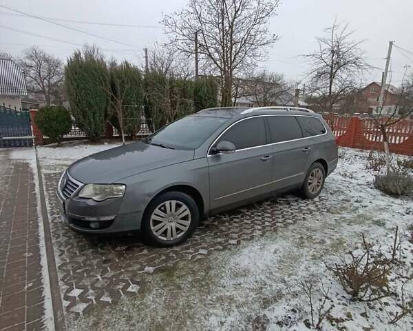 Сірий Фольксваген Пассат, об'ємом двигуна 2 л та пробігом 344 тис. км за 4700 $, фото 2 на Automoto.ua