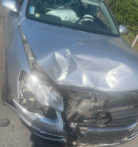 Серый Фольксваген Пассат, объемом двигателя 1.9 л и пробегом 320 тыс. км за 2650 $, фото 1 на Automoto.ua