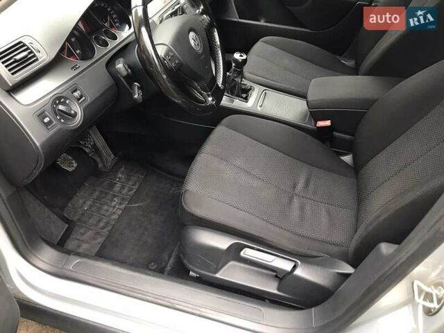 Серый Фольксваген Пассат, объемом двигателя 1.97 л и пробегом 266 тыс. км за 6500 $, фото 11 на Automoto.ua