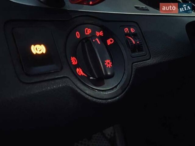 Серый Фольксваген Пассат, объемом двигателя 1.97 л и пробегом 295 тыс. км за 7999 $, фото 23 на Automoto.ua