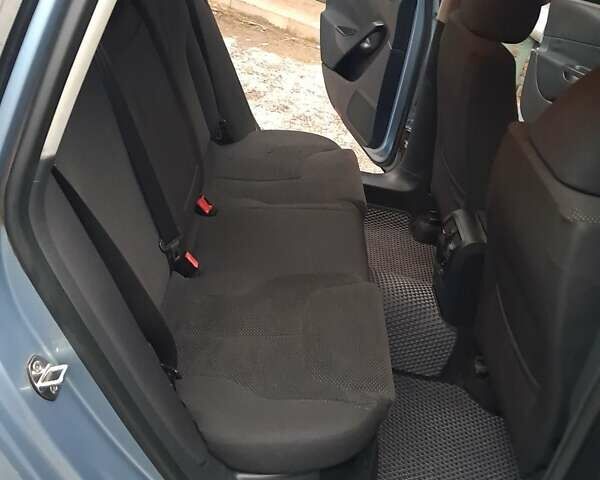 Серый Фольксваген Пассат, объемом двигателя 1.97 л и пробегом 245 тыс. км за 6700 $, фото 61 на Automoto.ua