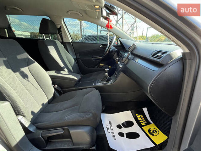 Сірий Фольксваген Пассат, об'ємом двигуна 1.97 л та пробігом 260 тис. км за 5999 $, фото 18 на Automoto.ua