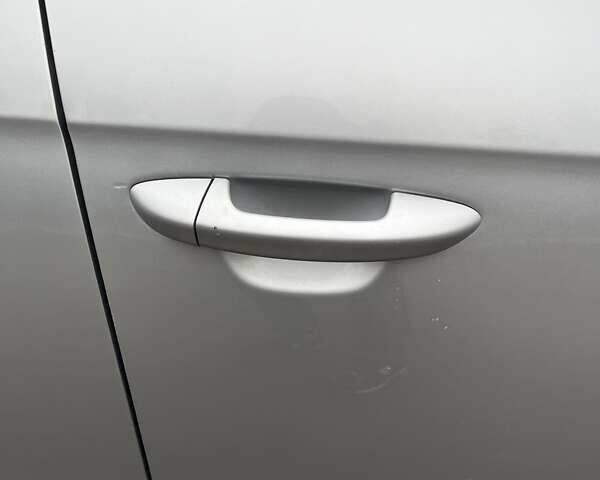 Серый Фольксваген Пассат, объемом двигателя 1.97 л и пробегом 285 тыс. км за 5800 $, фото 14 на Automoto.ua