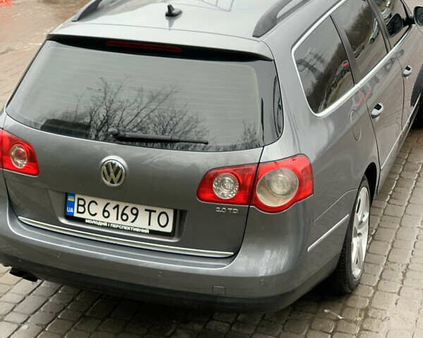 Серый Фольксваген Пассат, объемом двигателя 1.97 л и пробегом 350 тыс. км за 6500 $, фото 8 на Automoto.ua