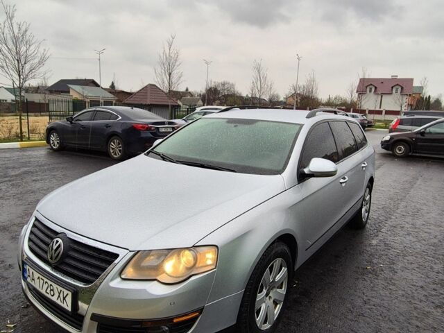 Сірий Фольксваген Пассат, об'ємом двигуна 2 л та пробігом 198 тис. км за 5400 $, фото 5 на Automoto.ua