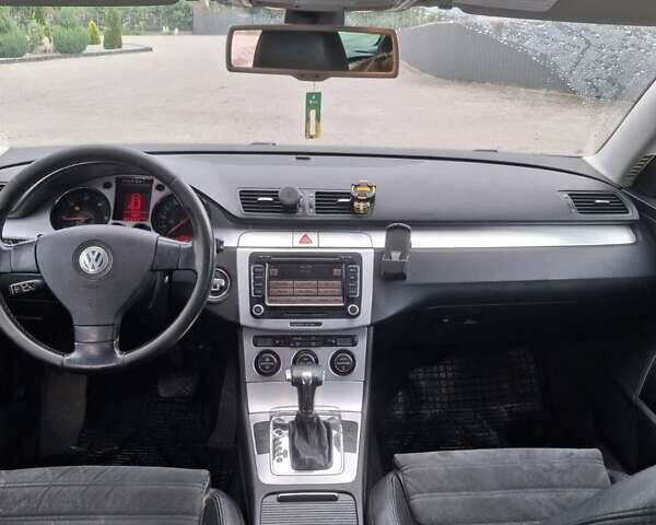 Серый Фольксваген Пассат, объемом двигателя 1.97 л и пробегом 258 тыс. км за 6800 $, фото 4 на Automoto.ua