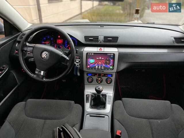 Сірий Фольксваген Пассат, об'ємом двигуна 2 л та пробігом 247 тис. км за 4599 $, фото 33 на Automoto.ua