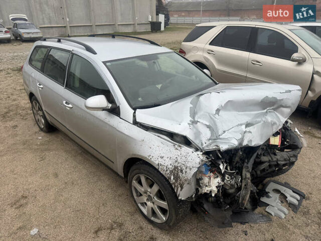 Серый Фольксваген Пассат, объемом двигателя 1.97 л и пробегом 200 тыс. км за 1600 $, фото 9 на Automoto.ua