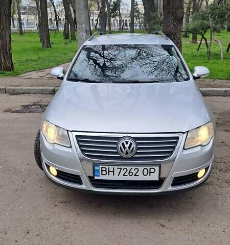 Серый Фольксваген Пассат, объемом двигателя 1.97 л и пробегом 400 тыс. км за 5999 $, фото 1 на Automoto.ua