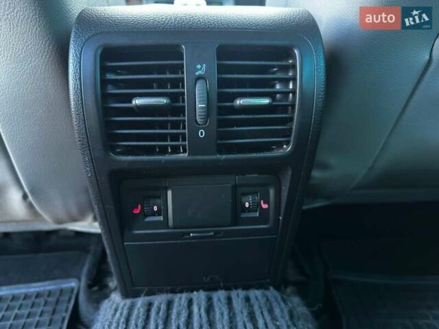 Серый Фольксваген Пассат, объемом двигателя 2 л и пробегом 204 тыс. км за 8500 $, фото 107 на Automoto.ua