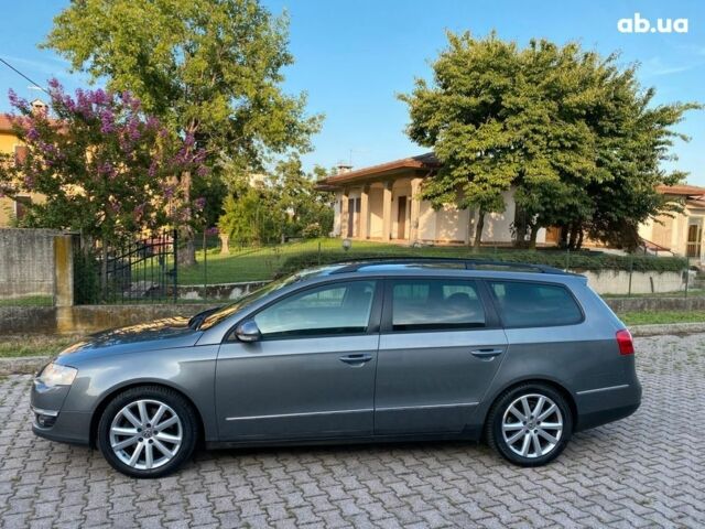 Серый Фольксваген Пассат, объемом двигателя 2 л и пробегом 261 тыс. км за 1500 $, фото 3 на Automoto.ua