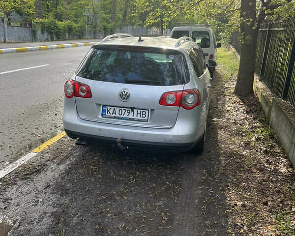 Фольксваген Пассат 2007 у Шевченковом на Automoto.ua Сірий Фольксваген Пассат, об'ємом двигуна 1.97 л та пробігом 319 тис. км за 6500 $, фото 2 на Automoto.ua