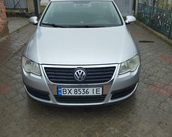 Серый Фольксваген Пассат, объемом двигателя 1.6 л и пробегом 243 тыс. км за 7800 $, фото 29 на Automoto.ua