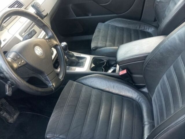 Сірий Фольксваген Пассат, об'ємом двигуна 2 л та пробігом 250 тис. км за 2500 $, фото 5 на Automoto.ua