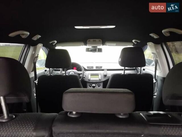 Серый Фольксваген Пассат, объемом двигателя 1.9 л и пробегом 256 тыс. км за 5500 $, фото 14 на Automoto.ua