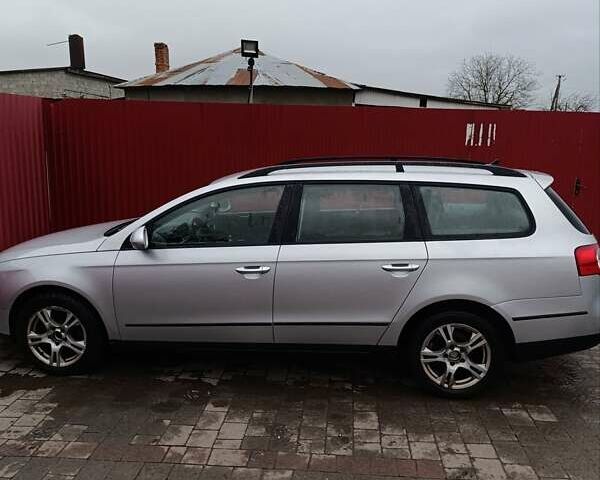 Серый Фольксваген Пассат, объемом двигателя 1.9 л и пробегом 400 тыс. км за 6200 $, фото 2 на Automoto.ua