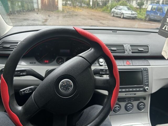 Серый Фольксваген Пассат, объемом двигателя 0 л и пробегом 220 тыс. км за 1900 $, фото 6 на Automoto.ua