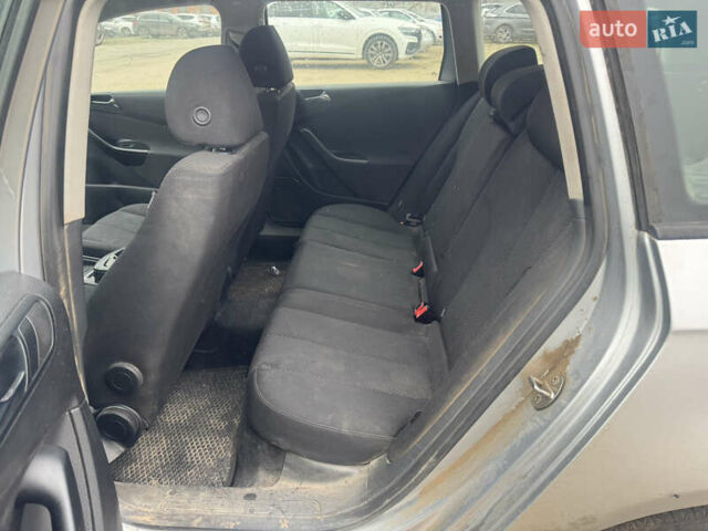 Серый Фольксваген Пассат, объемом двигателя 1.97 л и пробегом 200 тыс. км за 1600 $, фото 21 на Automoto.ua