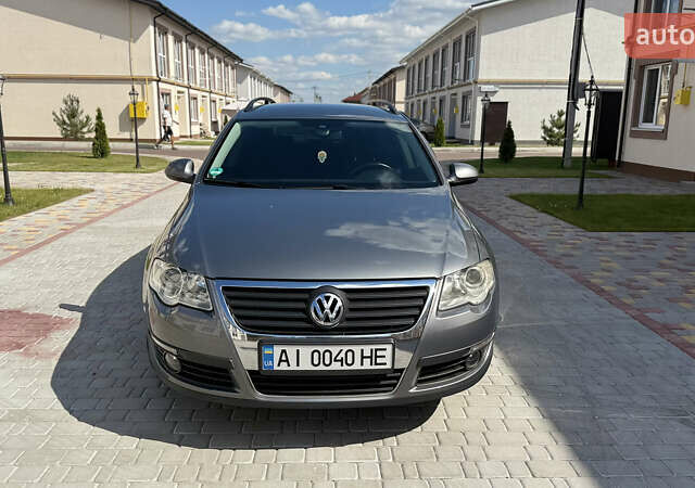 Сірий Фольксваген Пассат, об'ємом двигуна 1.6 л та пробігом 253 тис. км за 6300 $, фото 10 на Automoto.ua