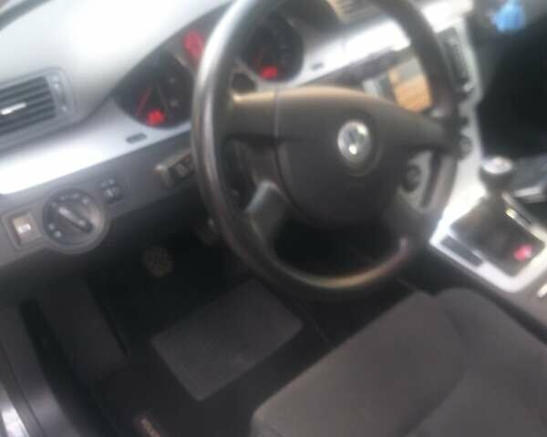 Серый Фольксваген Пассат, объемом двигателя 1.97 л и пробегом 100 тыс. км за 6700 $, фото 4 на Automoto.ua