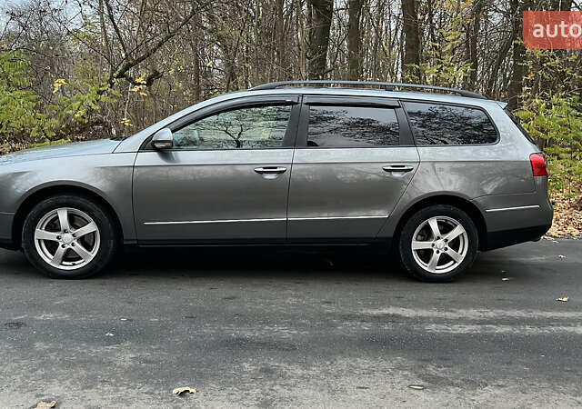 Серый Фольксваген Пассат, объемом двигателя 2 л и пробегом 326 тыс. км за 7300 $, фото 6 на Automoto.ua