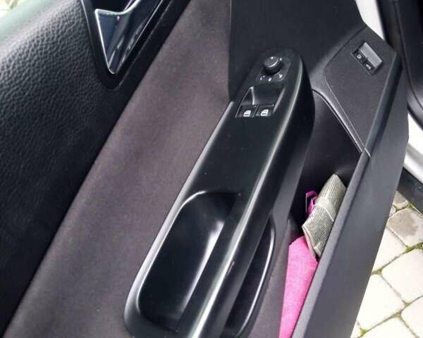 Серый Фольксваген Пассат, объемом двигателя 1.9 л и пробегом 266 тыс. км за 7000 $, фото 2 на Automoto.ua