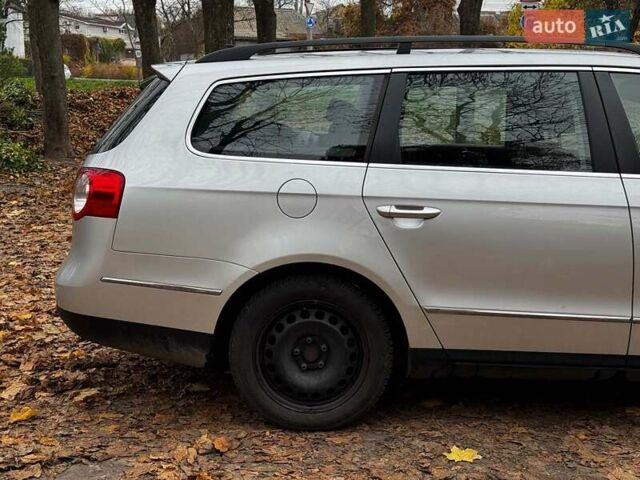 Сірий Фольксваген Пассат, об'ємом двигуна 1.8 л та пробігом 249 тис. км за 5990 $, фото 4 на Automoto.ua