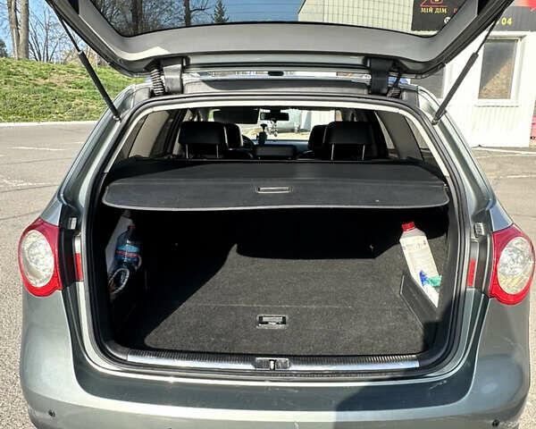 Сірий Фольксваген Пассат, об'ємом двигуна 2 л та пробігом 312 тис. км за 6200 $, фото 12 на Automoto.ua