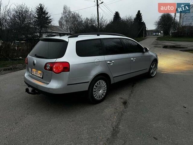 Серый Фольксваген Пассат, объемом двигателя 1.6 л и пробегом 227 тыс. км за 5200 $, фото 6 на Automoto.ua