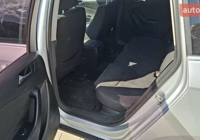 Серый Фольксваген Пассат, объемом двигателя 1.9 л и пробегом 406 тыс. км за 6500 $, фото 1 на Automoto.ua