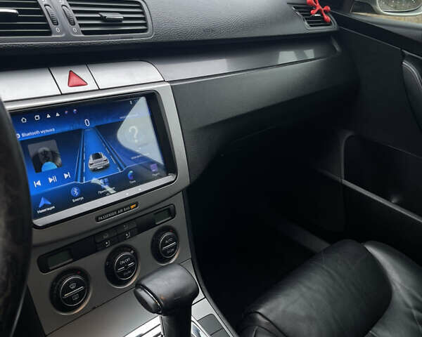 Серый Фольксваген Пассат, объемом двигателя 1.98 л и пробегом 225 тыс. км за 6000 $, фото 1 на Automoto.ua