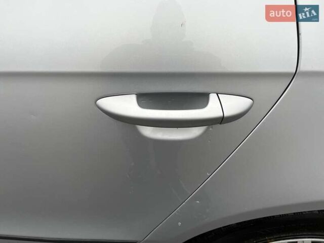 Серый Фольксваген Пассат, объемом двигателя 1.97 л и пробегом 285 тыс. км за 5800 $, фото 11 на Automoto.ua