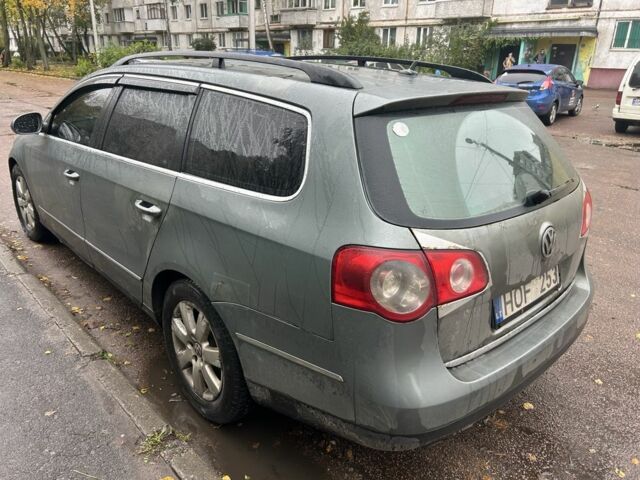 Серый Фольксваген Пассат, объемом двигателя 0 л и пробегом 220 тыс. км за 1900 $, фото 4 на Automoto.ua