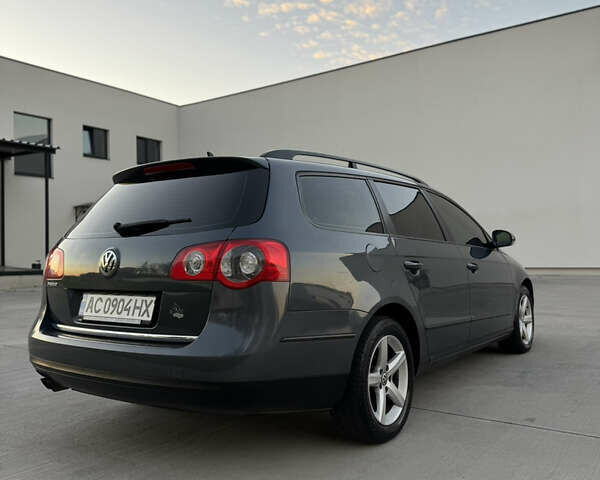 Сірий Фольксваген Пассат, об'ємом двигуна 1.97 л та пробігом 377 тис. км за 6500 $, фото 4 на Automoto.ua