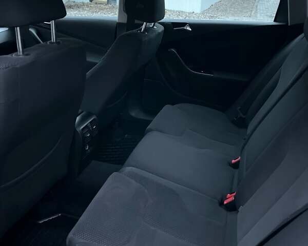 Сірий Фольксваген Пассат, об'ємом двигуна 1.8 л та пробігом 298 тис. км за 5999 $, фото 25 на Automoto.ua