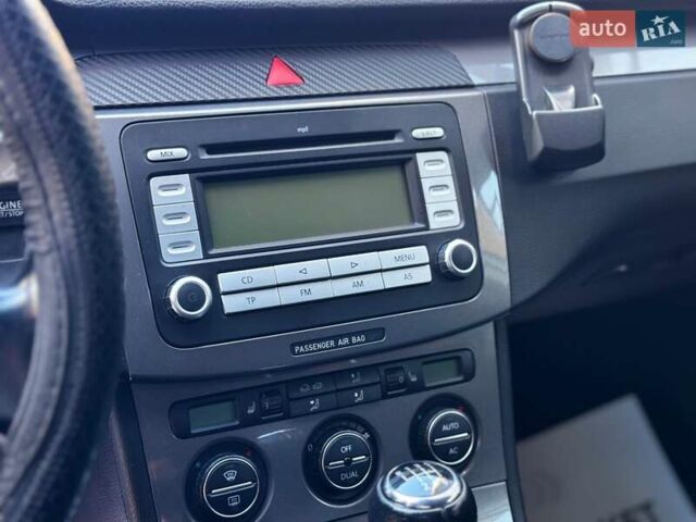 Серый Фольксваген Пассат, объемом двигателя 1.4 л и пробегом 306 тыс. км за 4800 $, фото 45 на Automoto.ua